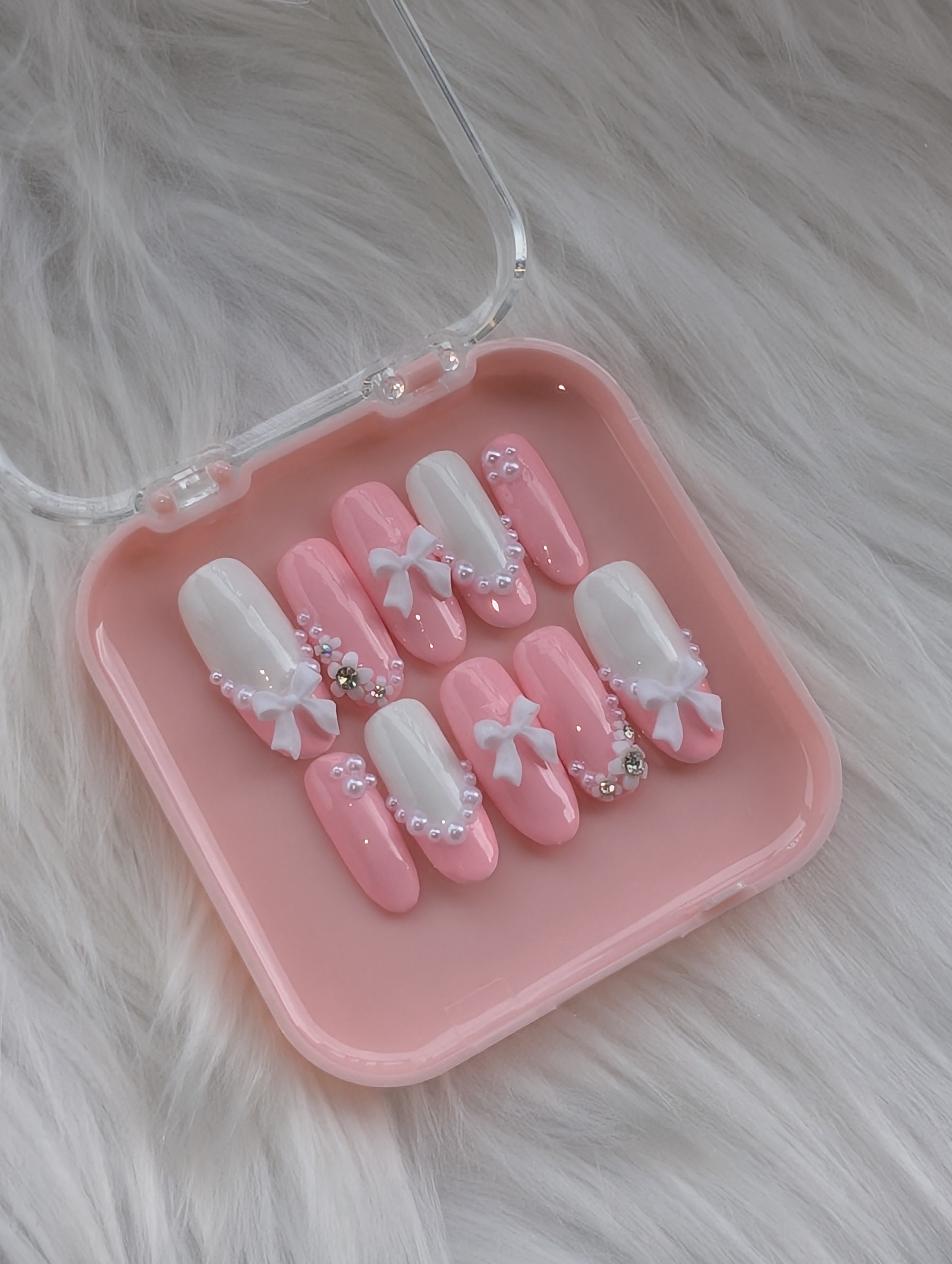 Press on nail 